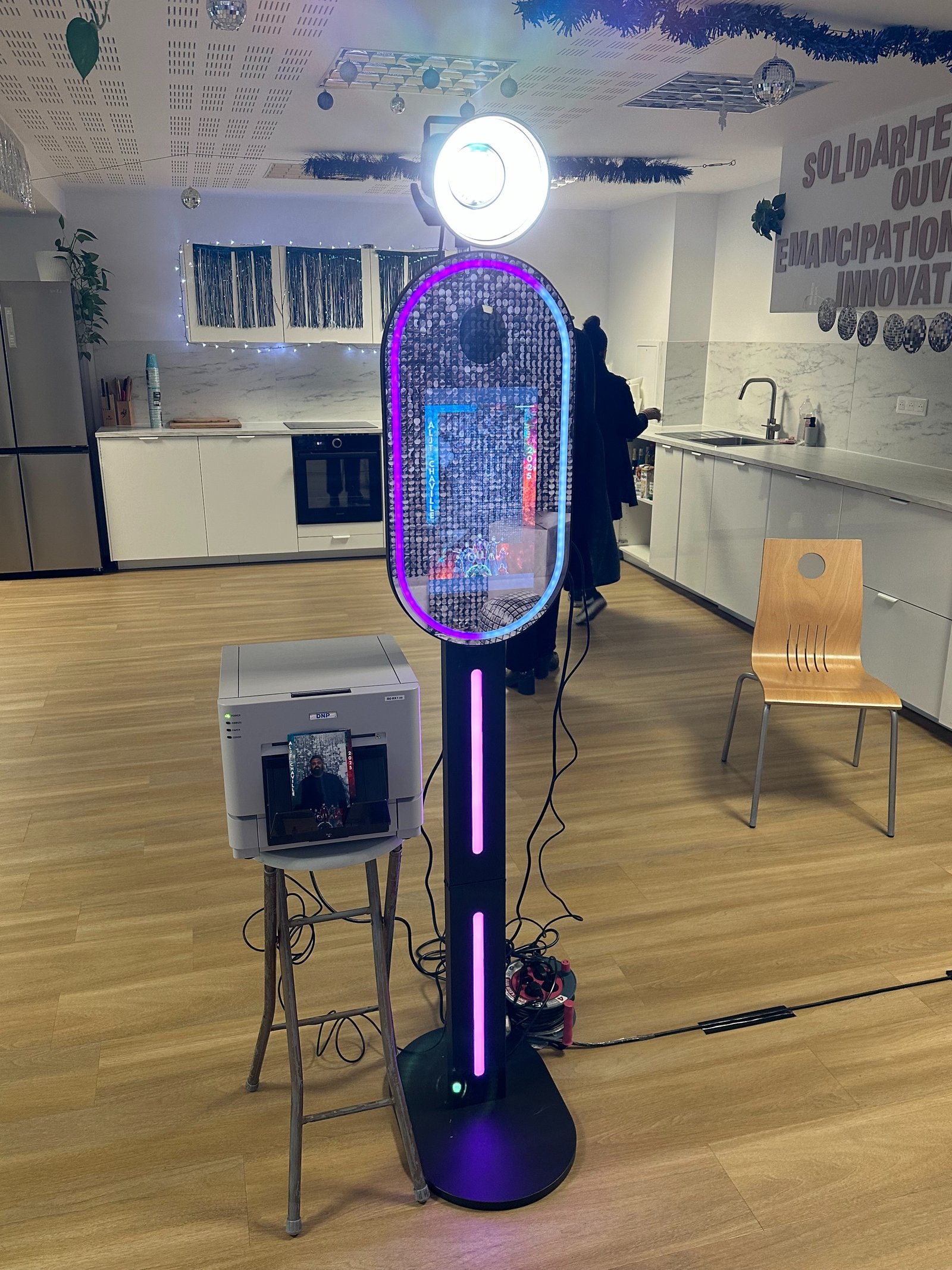Photobooth — Sunshine Events, animation pour mariages, anniversaires et soirées d'entreprise en Île-de-France